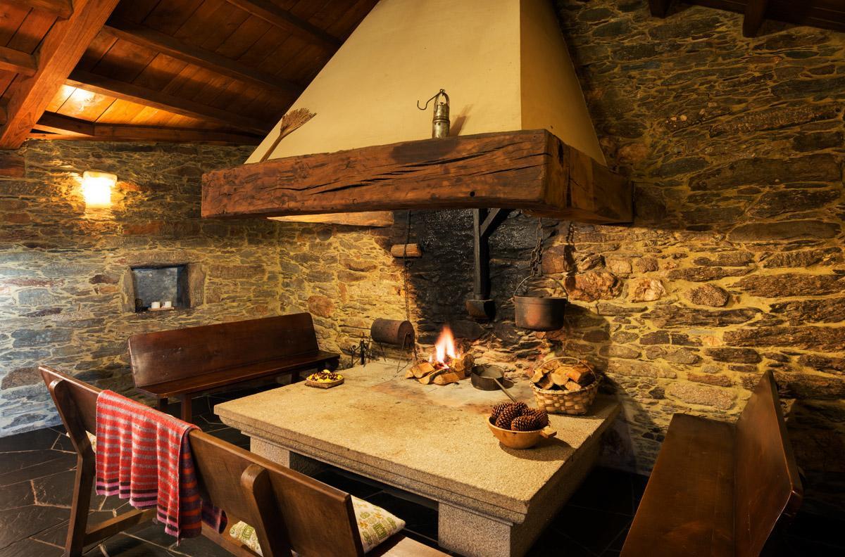 Gasthaus Casa Louran Monfero Exterior foto