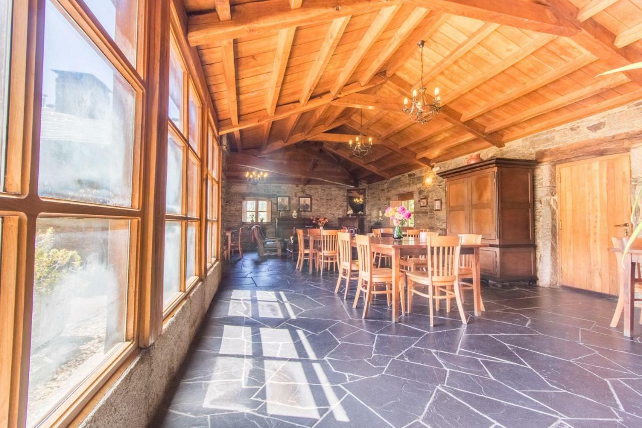 Gasthaus Casa Louran Monfero Exterior foto